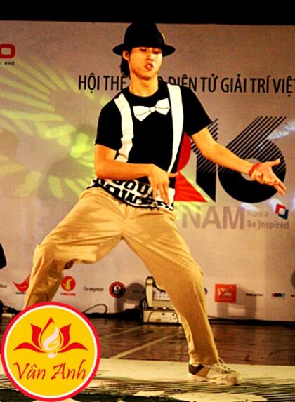 Locking dance