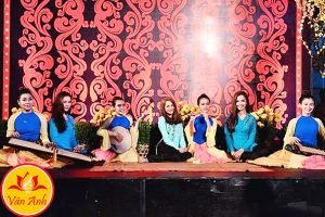 van anh event to chuc su kien MC singer PB PG cheerleader
