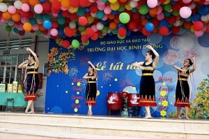 van anh event to chuc su kien mua dan gian mua tay nguyen vietnamese dance d (2)