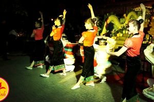 van anh event to chuc su kien mua dan gian mua thai vietnamese dance (4)