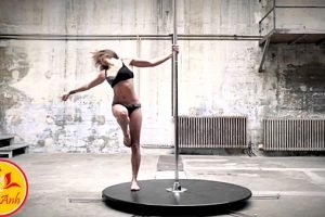 van anh event to chuc su kien sexy dance mua cot pole dance1